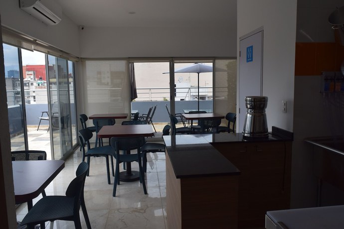 Imagen del bar/restaurante del Hotel Boutique Dawat WTC. Foto 4