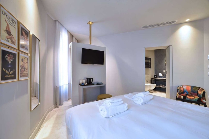 Imagen de la habitación del Hotel Boutique De La Ville Laigueglia. Foto 11