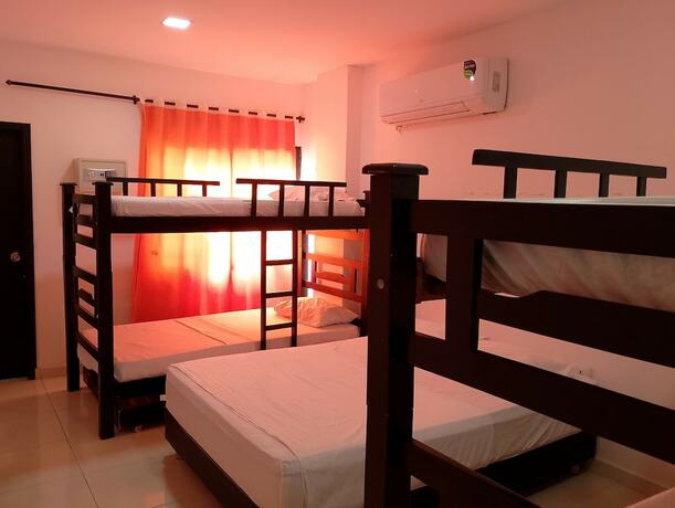 Imagen de la habitación del Hotel Boutique Deluxe. Foto 13