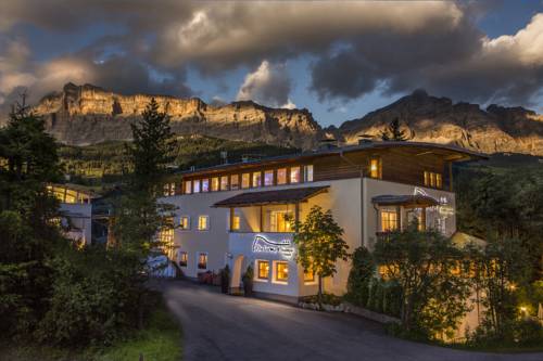 Imagen de la habitación del Hotel Boutique Dolomit. Foto 2