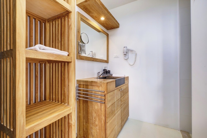 Imagen de la habitación del Hotel Boutique Dolphin Suites. Foto 10