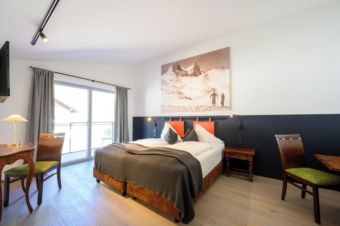 Imagen de la habitación del Hotel Boutique Edelweiss. Foto 3