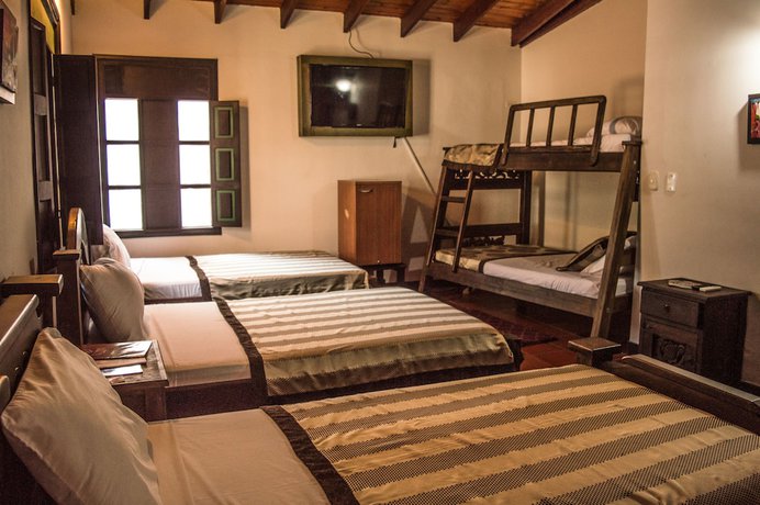 Imagen de la habitación del Hotel Boutique El Virrey. Foto 6