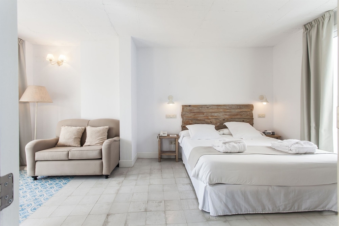 Imagen de la habitación del Hotel Boutique Elvira Plaza. Foto 6