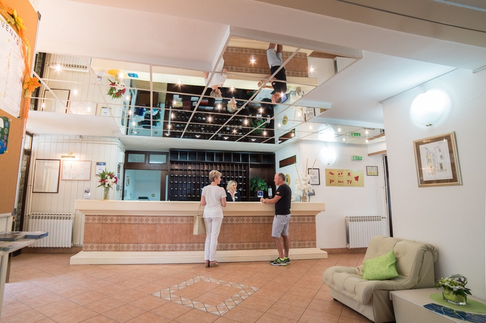 Imagen de los interiores del Hotel Boutique Esplanade. Foto 11