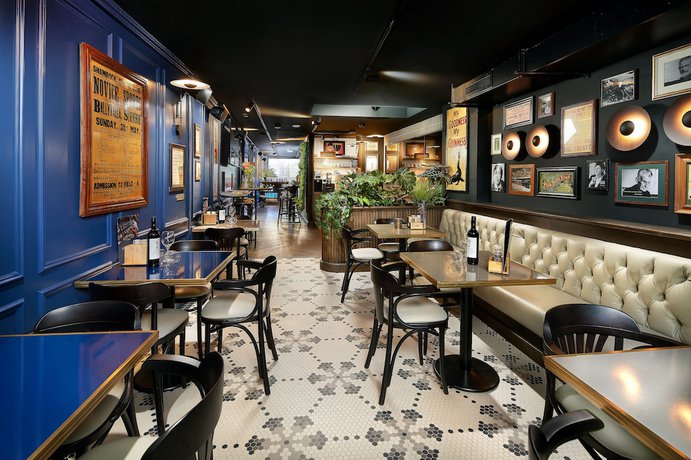 Imagen del bar/restaurante del Hotel Boutique First City Den Haag. Foto 4