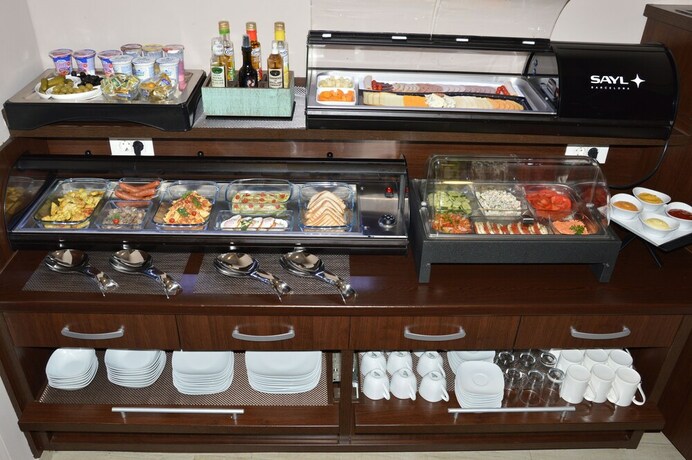 Imagen del bar/restaurante del Hotel Boutique Golden Star. Foto 2