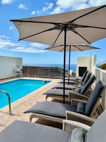 Imagen de la piscina del Hotel Boutique Jardim do Mar. Foto 12