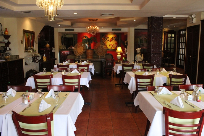 Imagen del bar/restaurante del Hotel Boutique La Cordillera. Foto 3