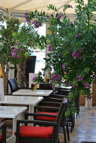 Imagen del bar/restaurante del Hotel Boutique Las Arenas. Foto 3