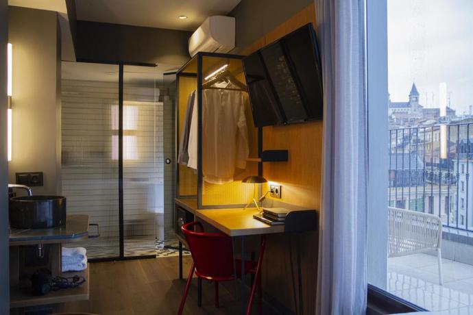 Imagen de la habitación del Hotel Boutique Letoh Letoh San Sebasti&aacute;n. Foto 10