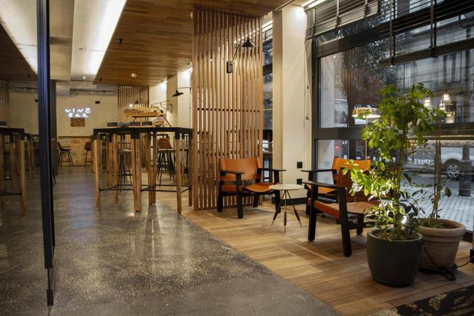 Imagen del bar/restaurante del Hotel Boutique Letoh Letoh San Sebasti&aacute;n. Foto 2