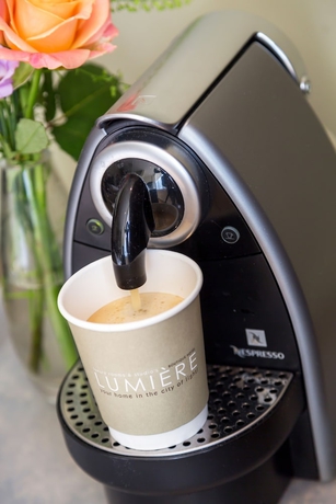 Imagen de la habitación del Hotel Boutique Lumière. Foto 19