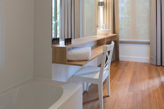 Imagen de la habitación del Hotel Boutique Maison Emile. Foto 15