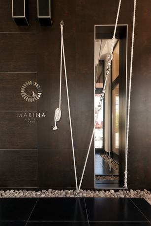 Imagen de los interiores del Hotel Boutique Marina. Foto 7