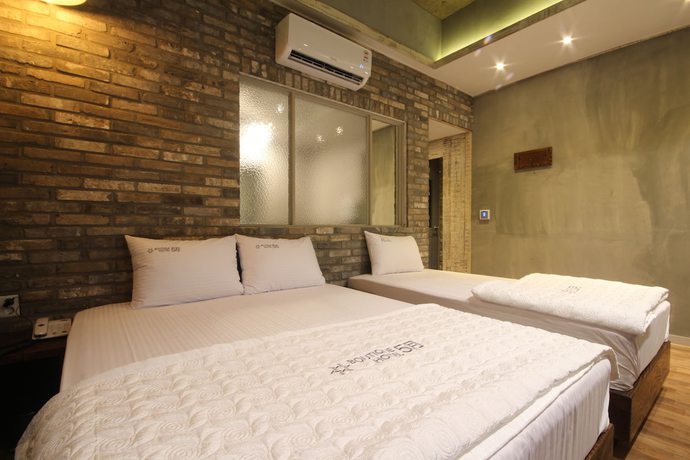Imagen de la habitación del Hotel Boutique May. Foto 11