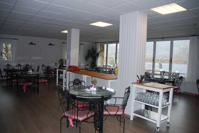 Imagen del bar/restaurante del Hotel Boutique Mediodía and Apartments. Foto 5