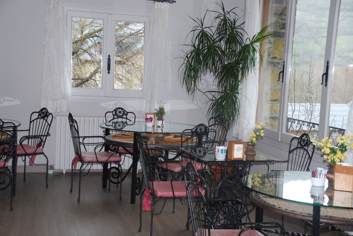 Imagen del bar/restaurante del Hotel Boutique Mediodía and Apartments. Foto 6