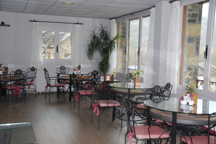 Imagen del bar/restaurante del Hotel Boutique Mediodía and Apartments. Foto 7