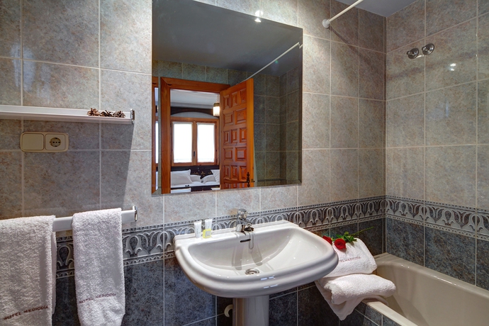 Imagen de la habitación del Hotel Boutique Mediodía and Apartments. Foto 16