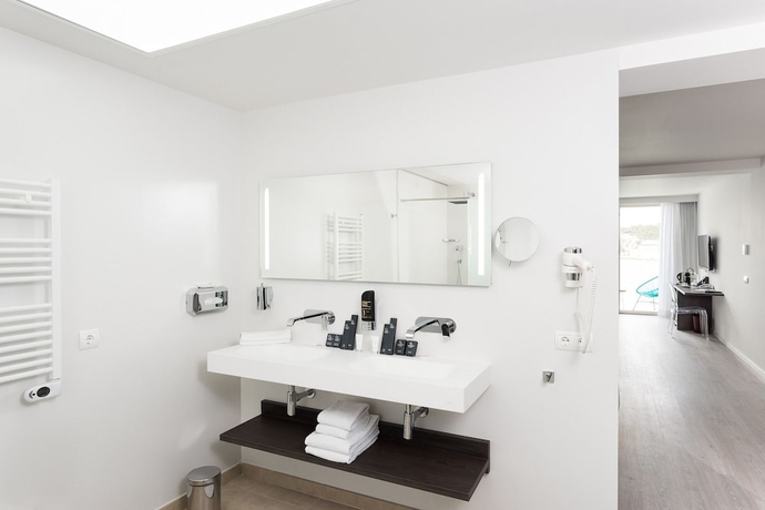 Imagen de la habitación del Hotel Boutique Minister. Foto 14