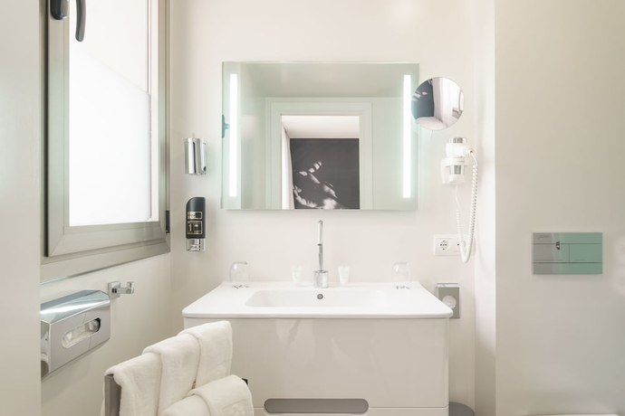 Imagen de la habitación del Hotel Boutique Minister. Foto 17