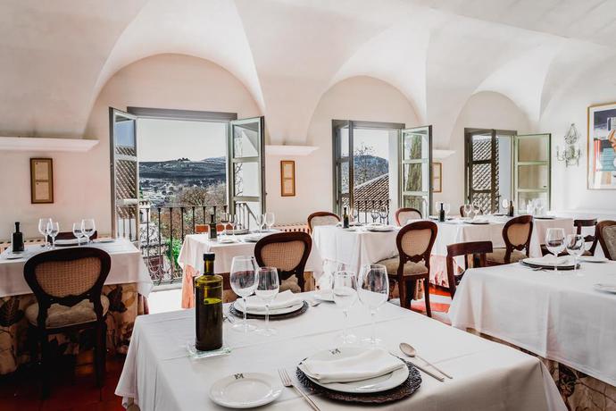 Imagen del bar/restaurante del Hotel Boutique Molino Del Arco. Foto 2