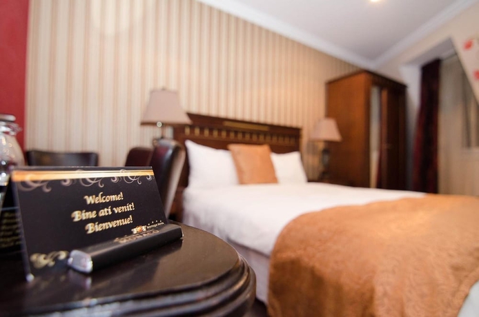 Imagen de la habitación del Hotel Boutique Monaco. Foto 11
