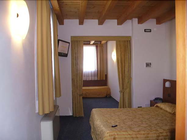 Imagen de la habitación del Hotel Boutique Municipio 1815. Foto 8