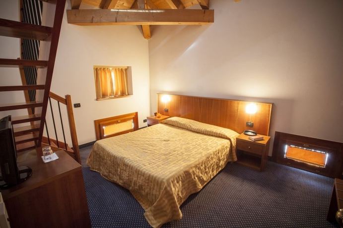 Imagen de la habitación del Hotel Boutique Municipio 1815. Foto 10