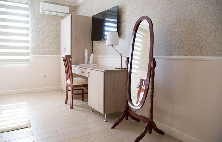 Imagen de la habitación del Hotel Boutique Normandi. Foto 7