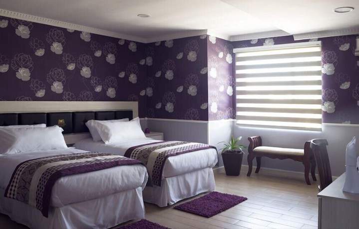 Imagen de la habitación del Hotel Boutique Normandi. Foto 14