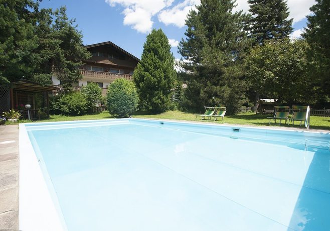 Imagen de la piscina del Hotel Boutique Planlim. Foto 16