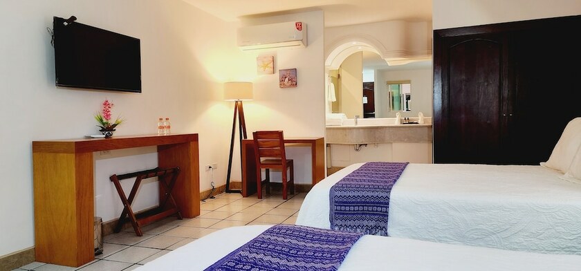Imagen de la habitación del Hotel Boutique Plaza Doradas. Foto 16