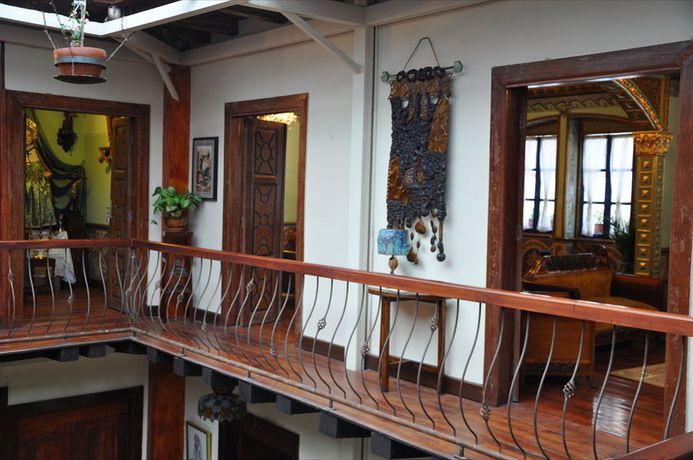 Imagen de los exteriores del Hotel Boutique Portal De Cantu&ntilde;a. Foto 11
