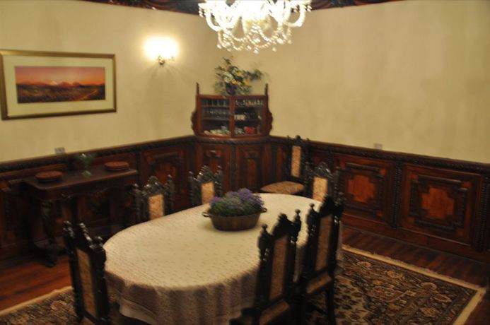 Imagen del bar/restaurante del Hotel Boutique Portal De Cantu&ntilde;a. Foto 4
