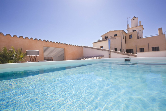 Imagen de la piscina del Hotel Boutique Posada Terra Santa. Foto 15