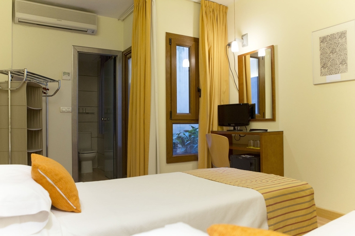 Imagen de la habitación del Hotel Boutique Puerta De Las Granadas. Foto 7