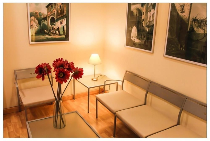 Imagen de los interiores del Hotel Boutique Puerta De Las Granadas. Foto 10