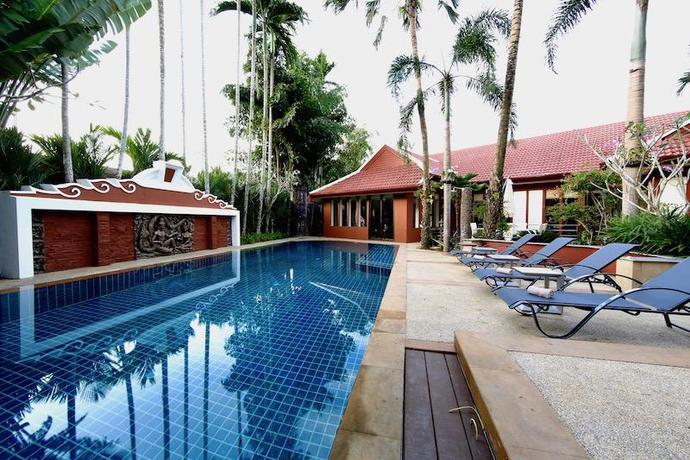 Imagen de la piscina del Hotel Boutique Resort Private Pool Villa. Foto 19