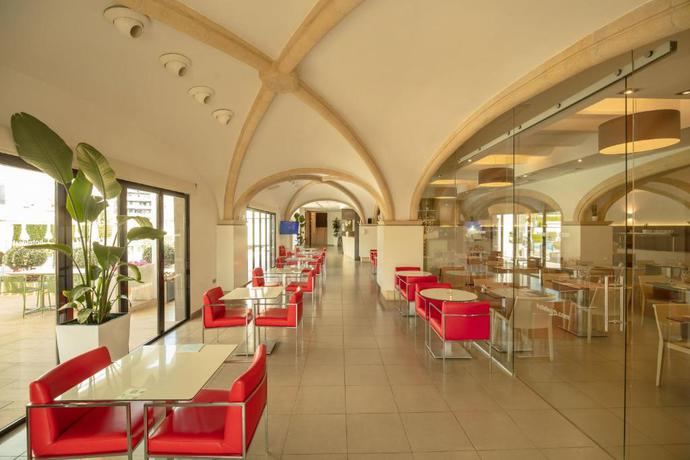 Imagen de los interiores del Hotel Boutique Rh Portocristo. Foto 8