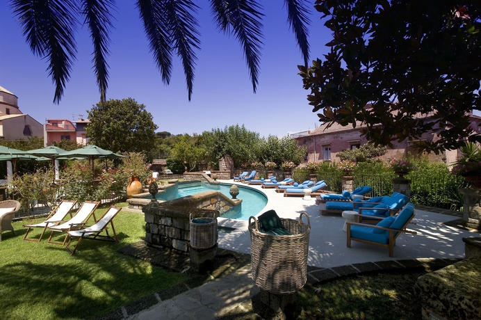 Imagen de la piscina del Hotel Boutique Ristorante Don Alfonso 1890. Foto 10