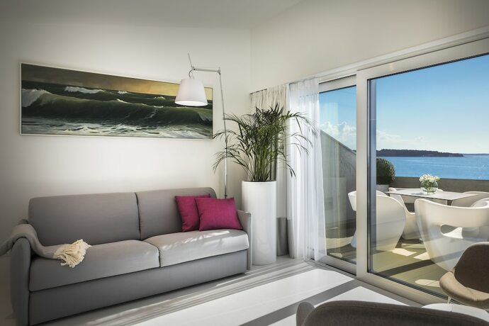 Imagen de la habitación del Hotel Boutique Rivalmare. Foto 2