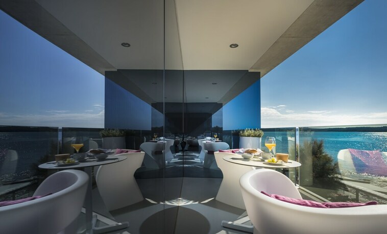 Imagen de la habitación del Hotel Boutique Rivalmare. Foto 10