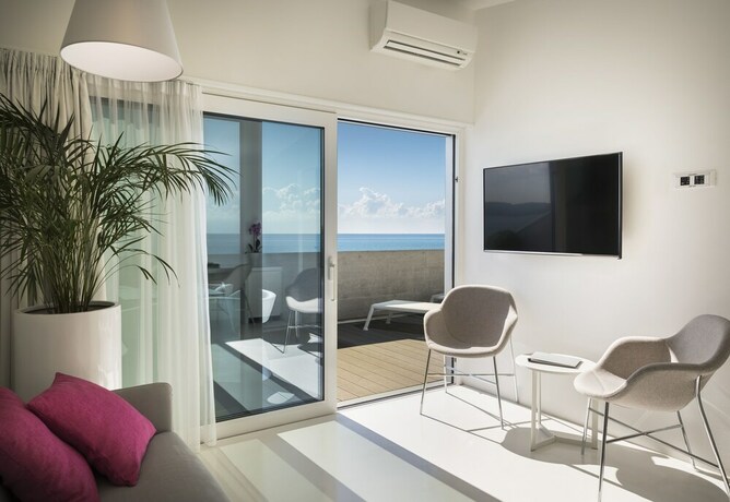 Imagen de la habitación del Hotel Boutique Rivalmare. Foto 14