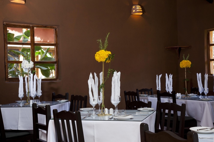 Imagen del bar/restaurante del Hotel Boutique San Agustín Monasterio De La Recoleta. Foto 11