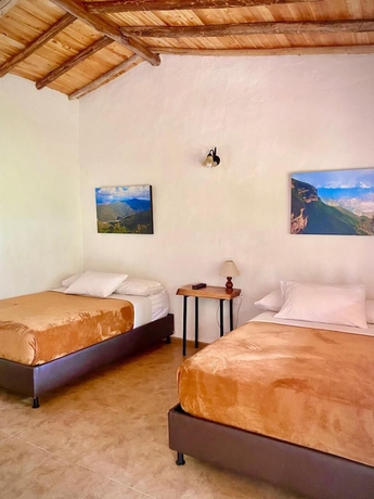 Imagen de la habitación del Hotel Boutique Santa Clara. Foto 8