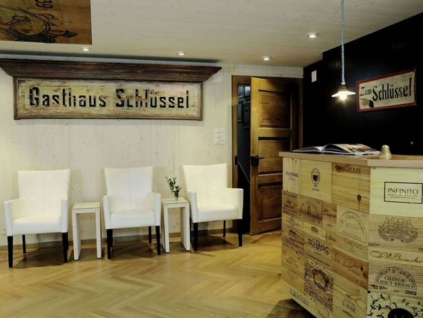 Imagen de los interiores del Hotel Boutique Schluessel. Foto 19