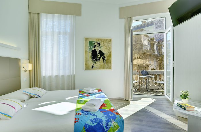 Imagen de la habitación del Hotel Boutique Suites Joyce. Foto 2