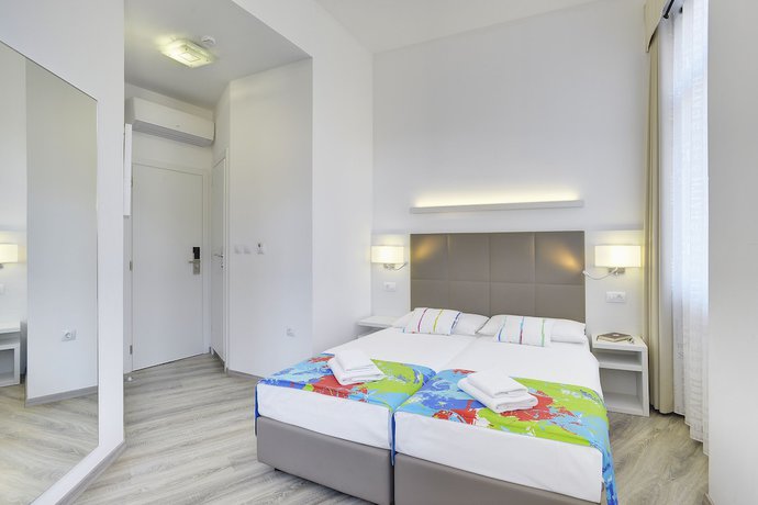 Imagen de la habitación del Hotel Boutique Suites Joyce. Foto 4